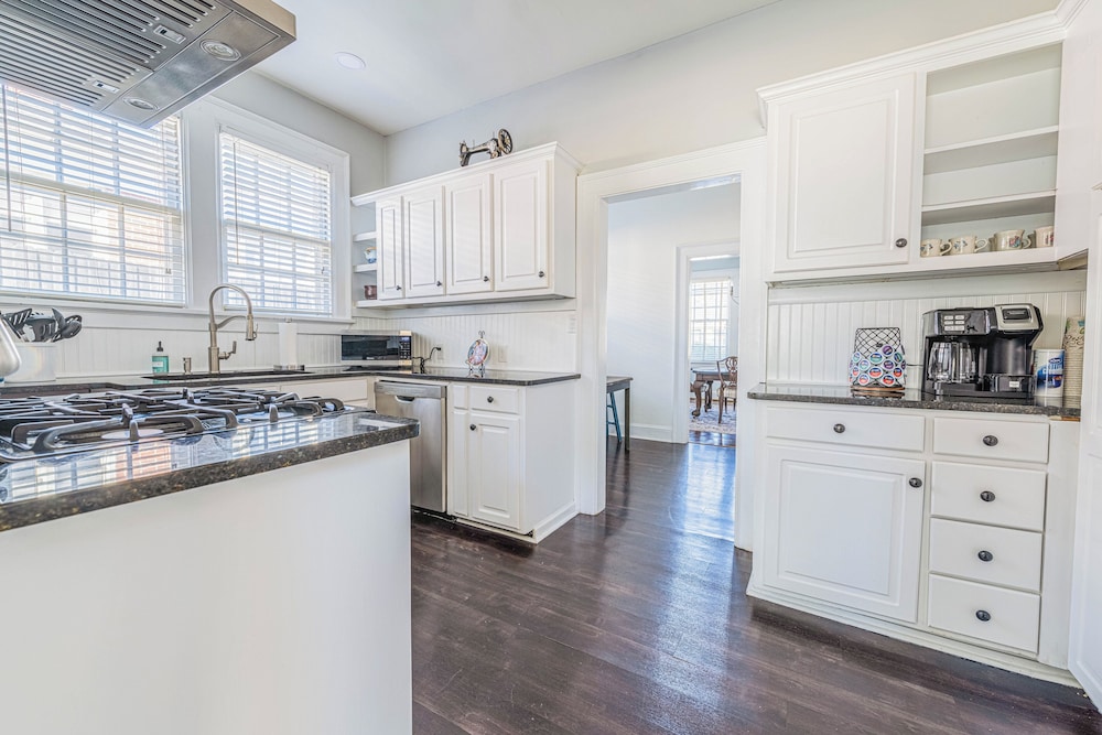 Cozy Martin House in Columbus - 3BR