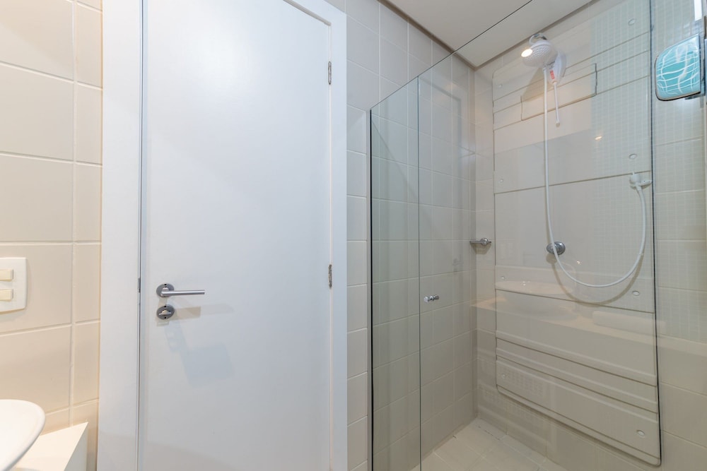Beautiful Apart 5 min Jurere Open Shopping Emr302
