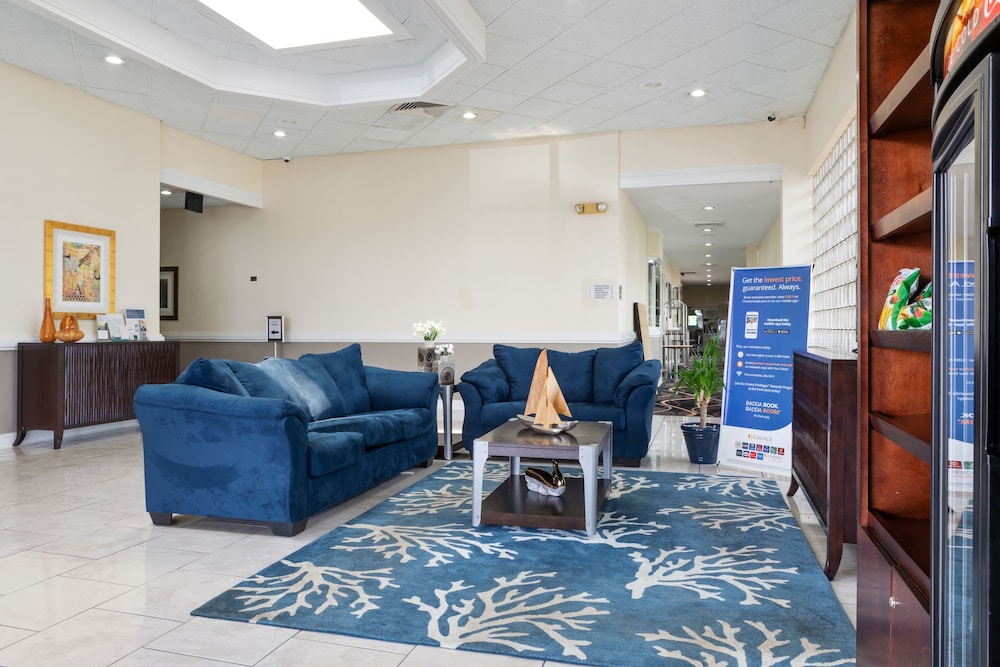Lobby & Reception