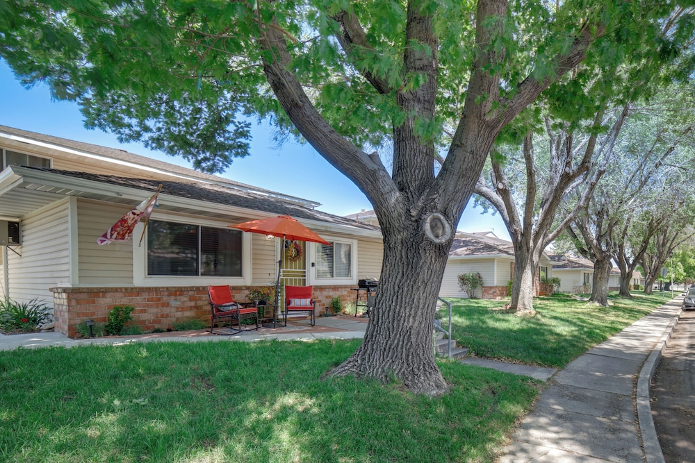 1 Mi to Reno-sparks: Home in Family-friendly Area!