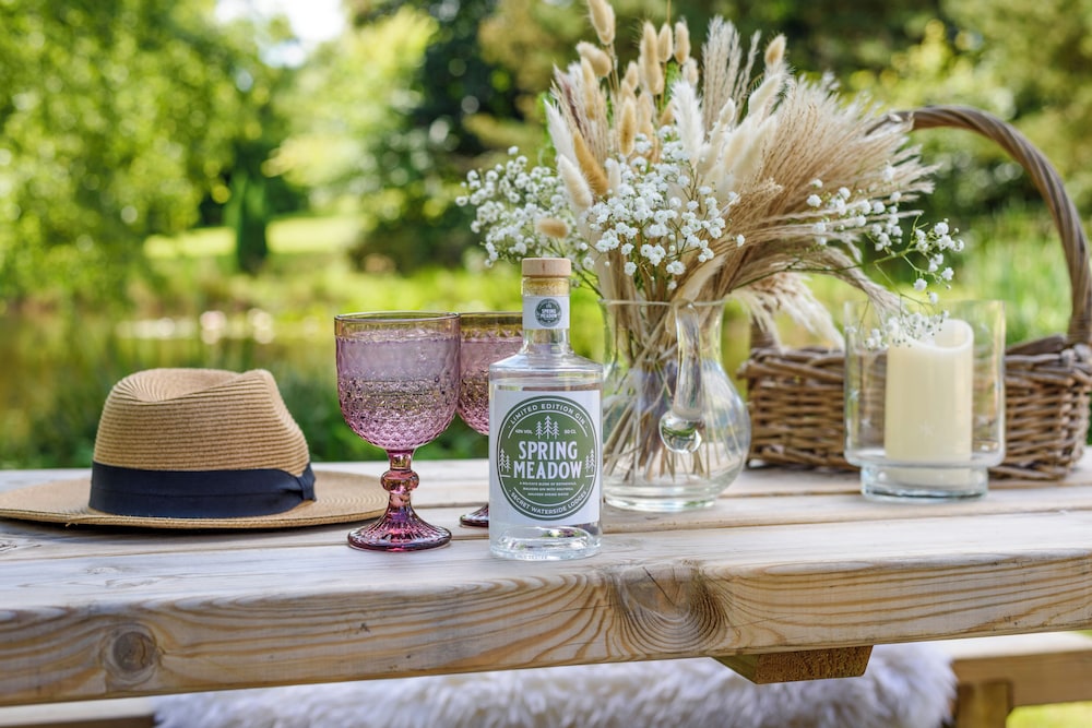 Secret Waterside Lodges in Worcestershire