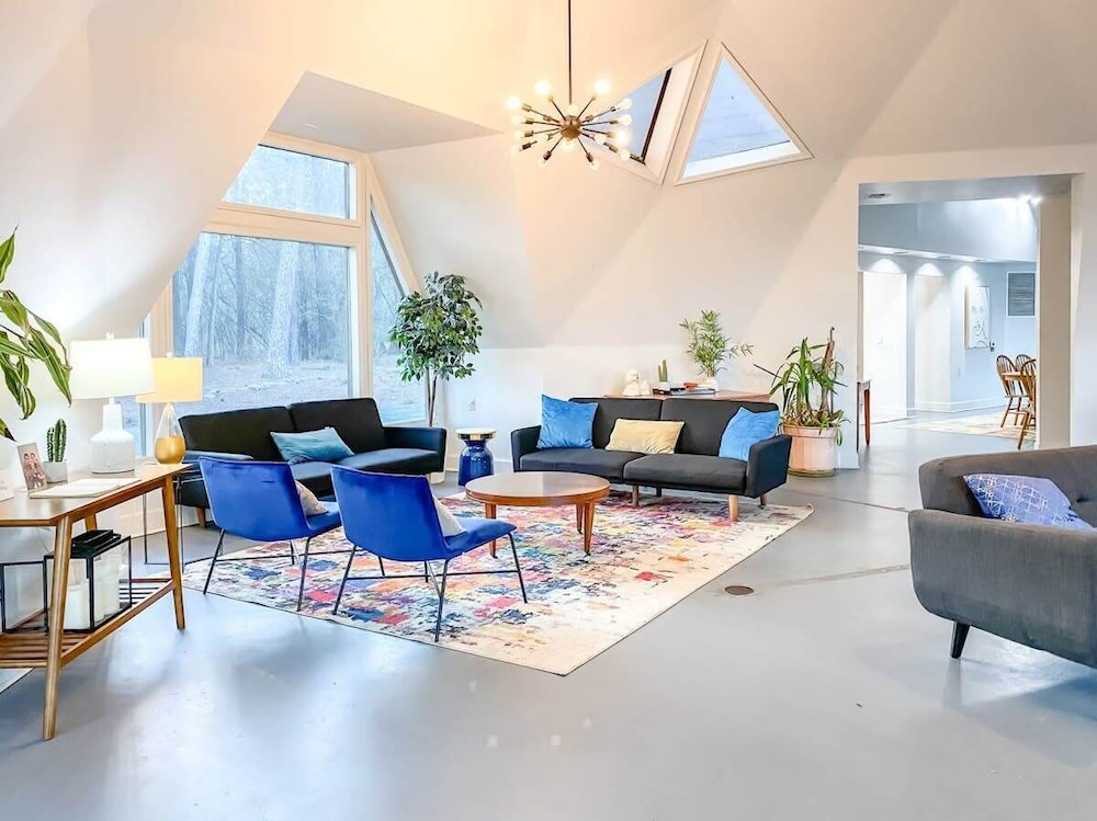Bell Circle Eccentric Geodesic Dome-home