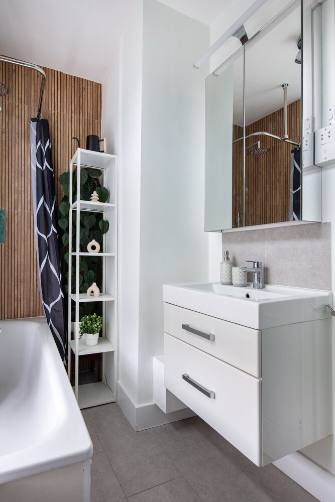 Cozy 2BR Near Notting Hill & Hyde Park