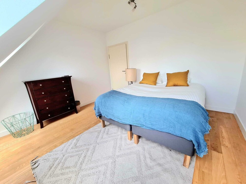 Penthouse 3bedrooms w. Parking&3Terraces view 2