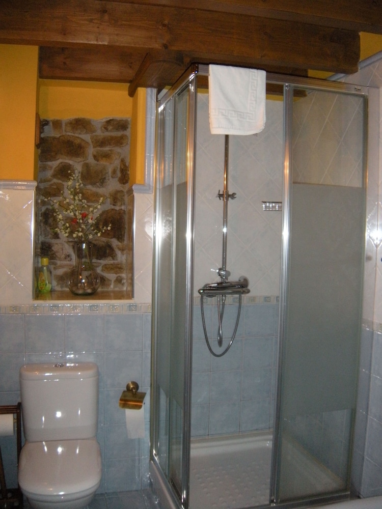 Apartamentos Rurales La Portiella view 3