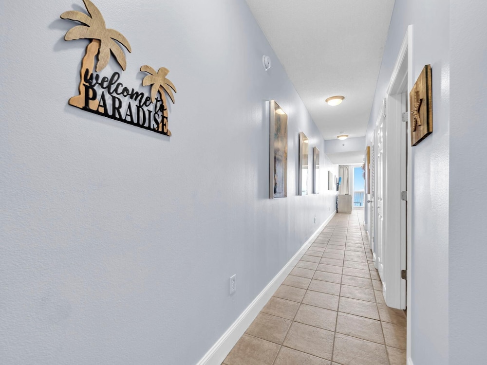 Majestic Beach Towers 1-1205