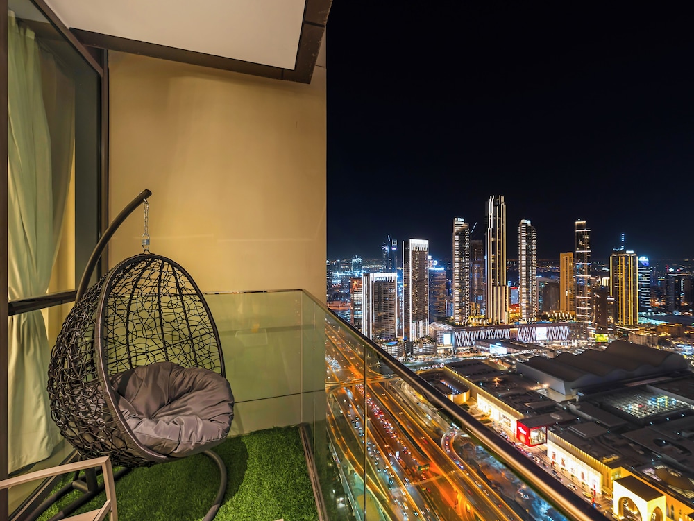 High Floor Burj Views over Dubai Mall