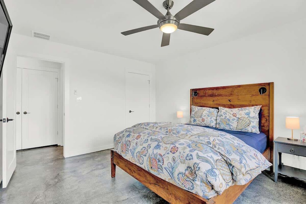 Luxury Lakeview Home w/ Pool & Beach Access! - Not Active view 5