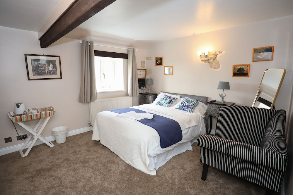 Merrymouth Inn