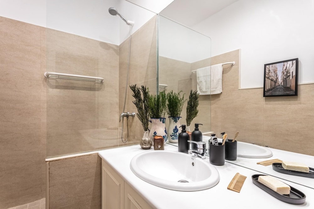 Gazules - 2 Bedrooms in Castellana
