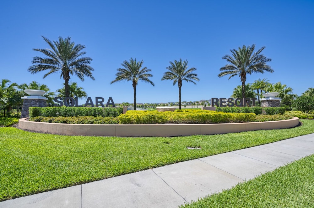 Spacious Home With Private Pool Near Disney - Image 4