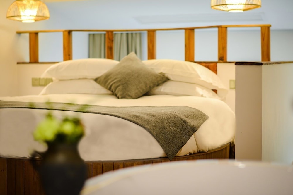 Moganshan Yinhuawu Resort