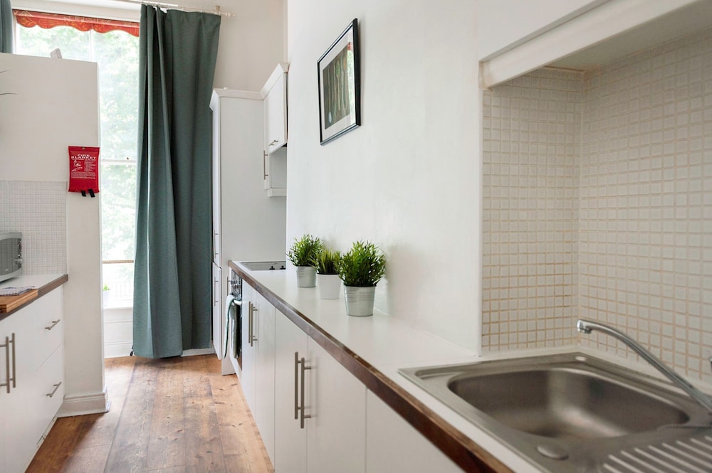 Metrostays - O'Connell Street 84-1