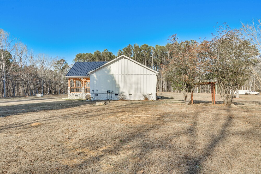 8 Mi to Jordan Lake: Spacious New Hill Home