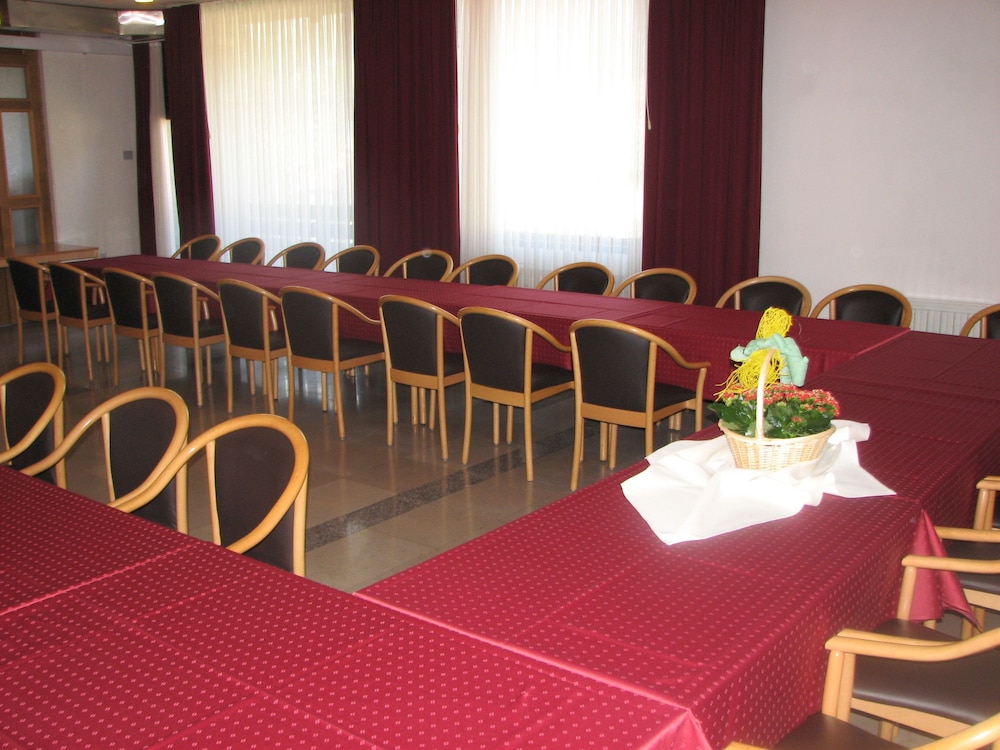 Depandace Cerkno - Hostel