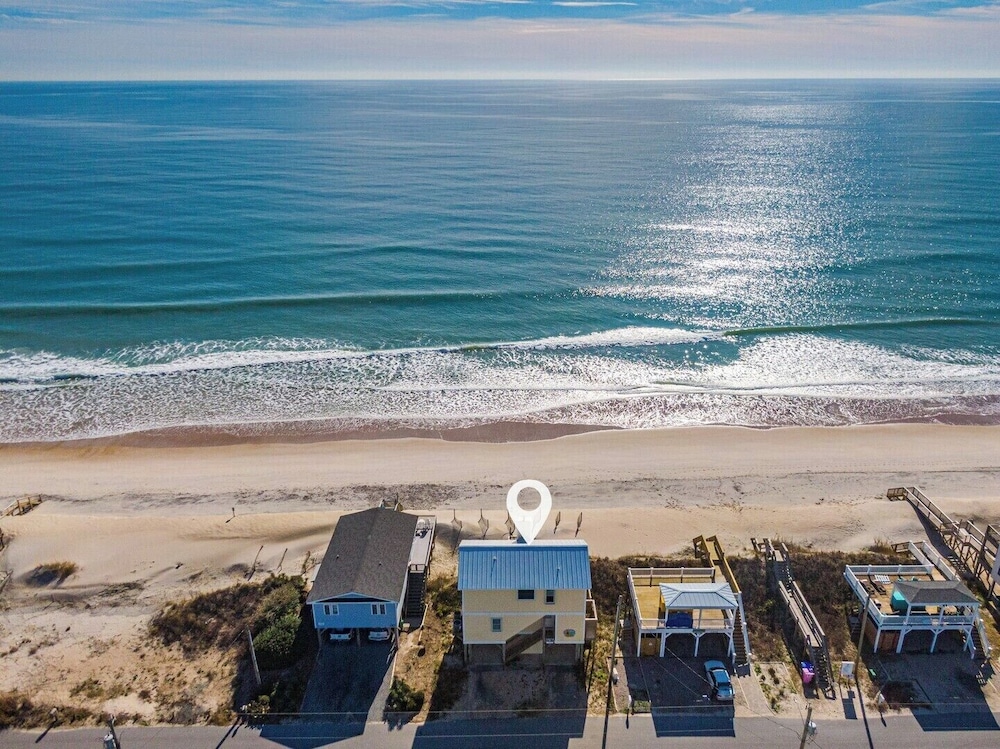 Sunflower Beach House by Topsail Realty