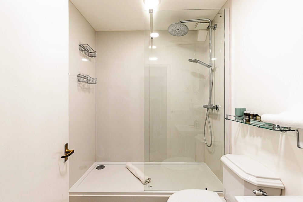 Stylish Buckingham Apartment Victoria