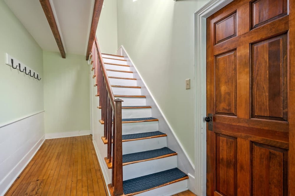 Perfect Upstate Home in Rhinebeck w low Fees
