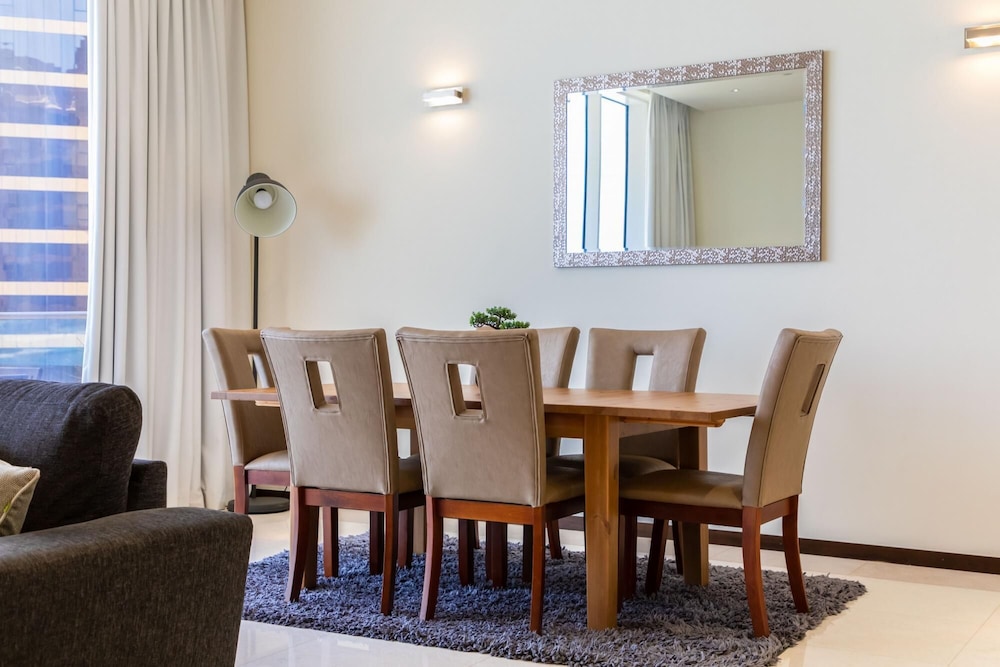 Splendid Sea View Apartment on Palm Jumeirah