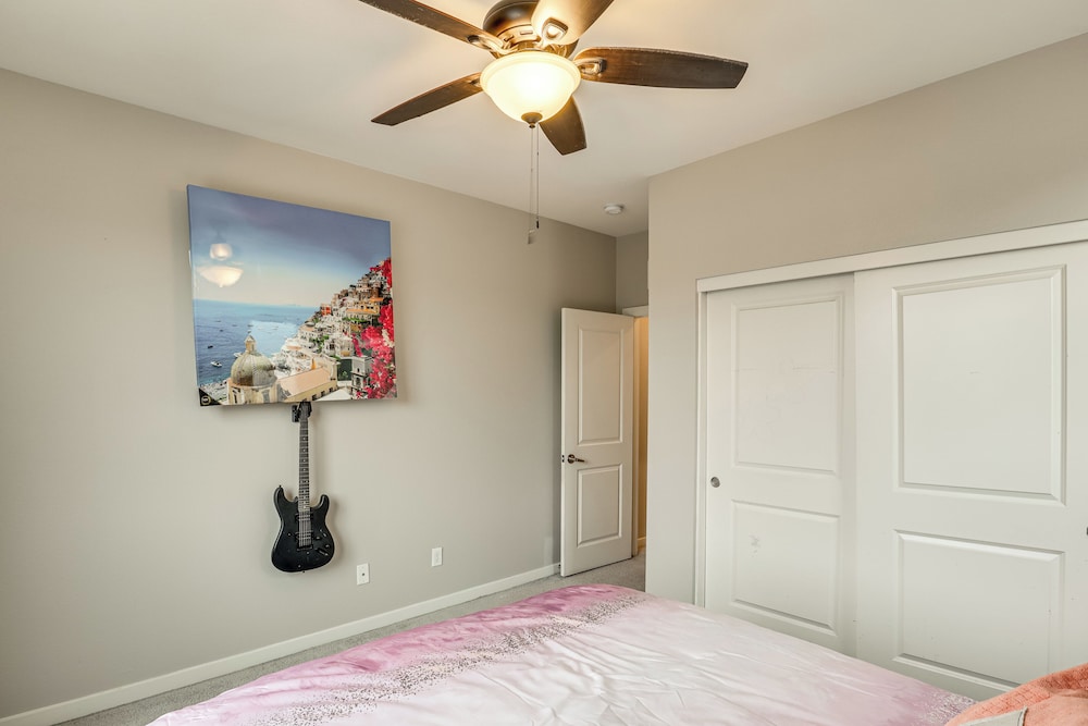 11 Mi to the Strip: Quiet Home in North Las Vegas