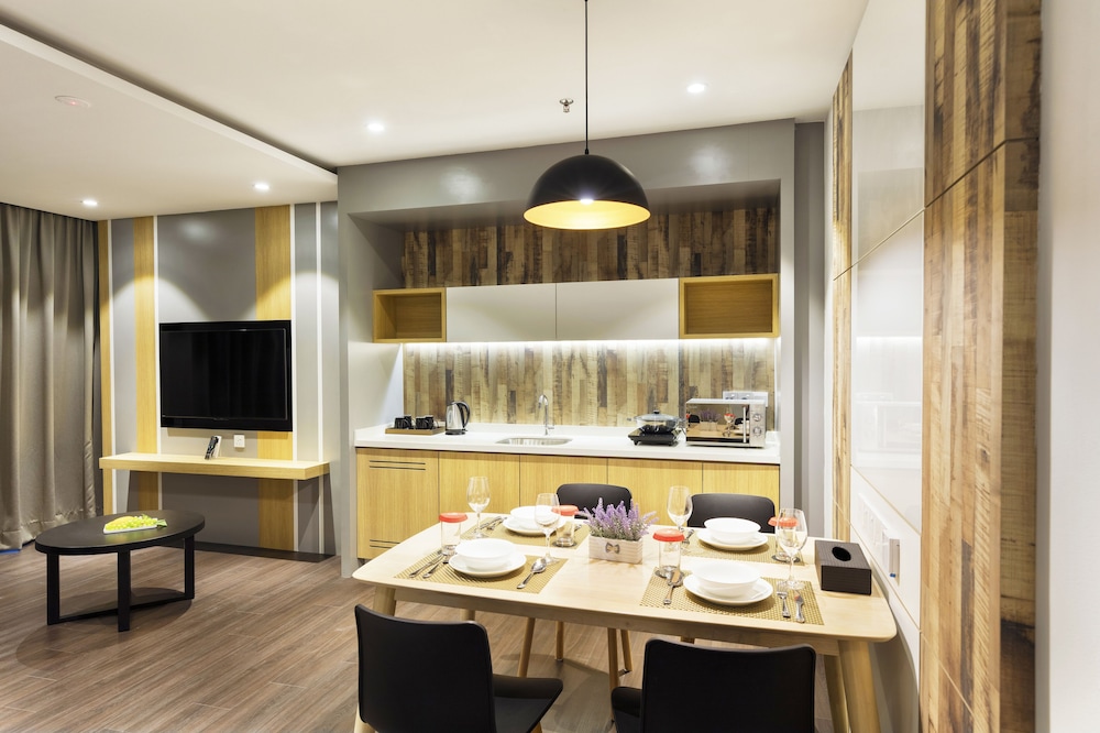 The Granite Luxury Hotel Penang 35