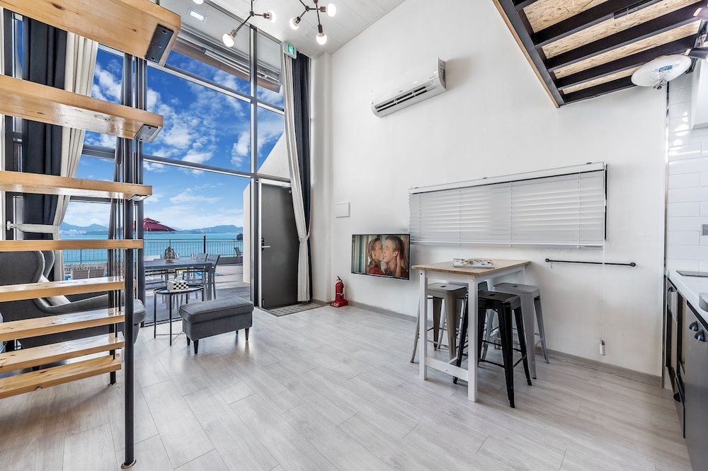 Yeosu Lastella Spa Pet-friendly Pension