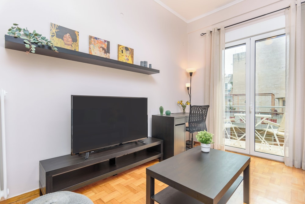 Selany's Chic Apt in the Heart of Athens