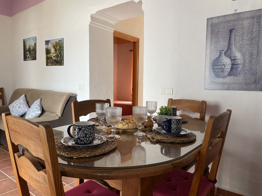 Casa Paquita con Piscina Privada en Maro By At Hom