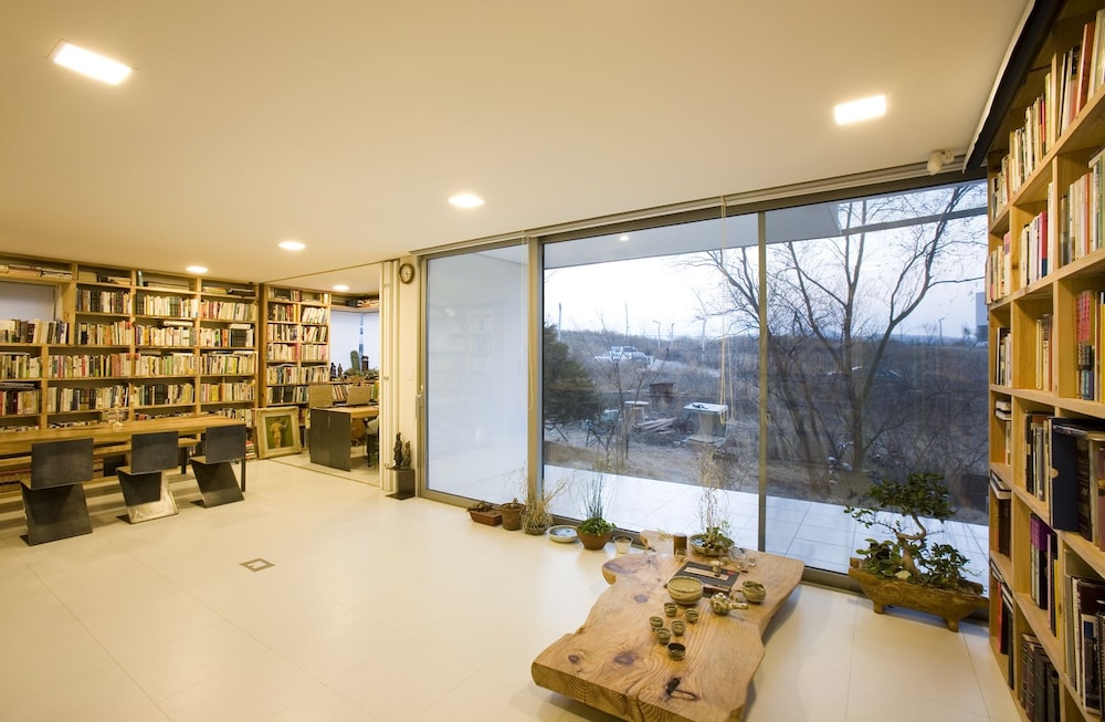 Motif No.1 Guest House