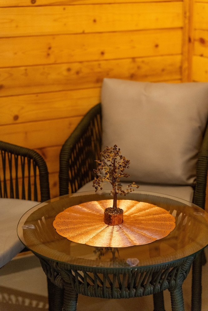 Tranquillo By The Beach - Luxury Wooden