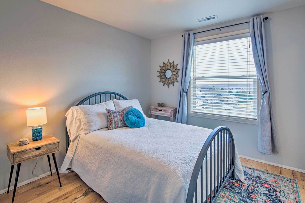 Ellensburg Vacations - Remarkable Yakima Getaway w/ Pool  Hot Tub! - Property Image 2