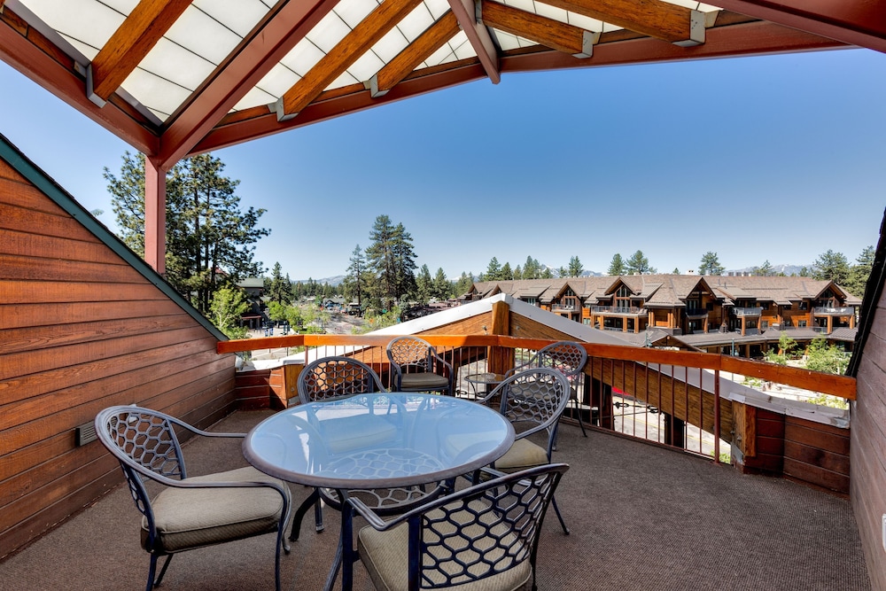 Downtown Penthouse 4 Bedroom Condo