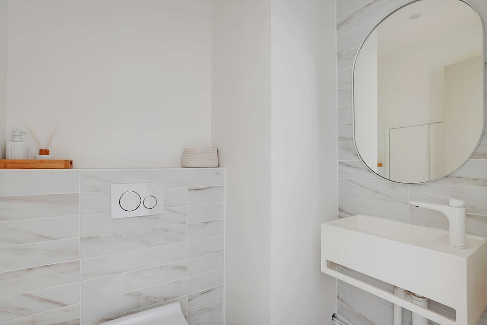 Elegant Apartment - 2br/4p - Near Invalides