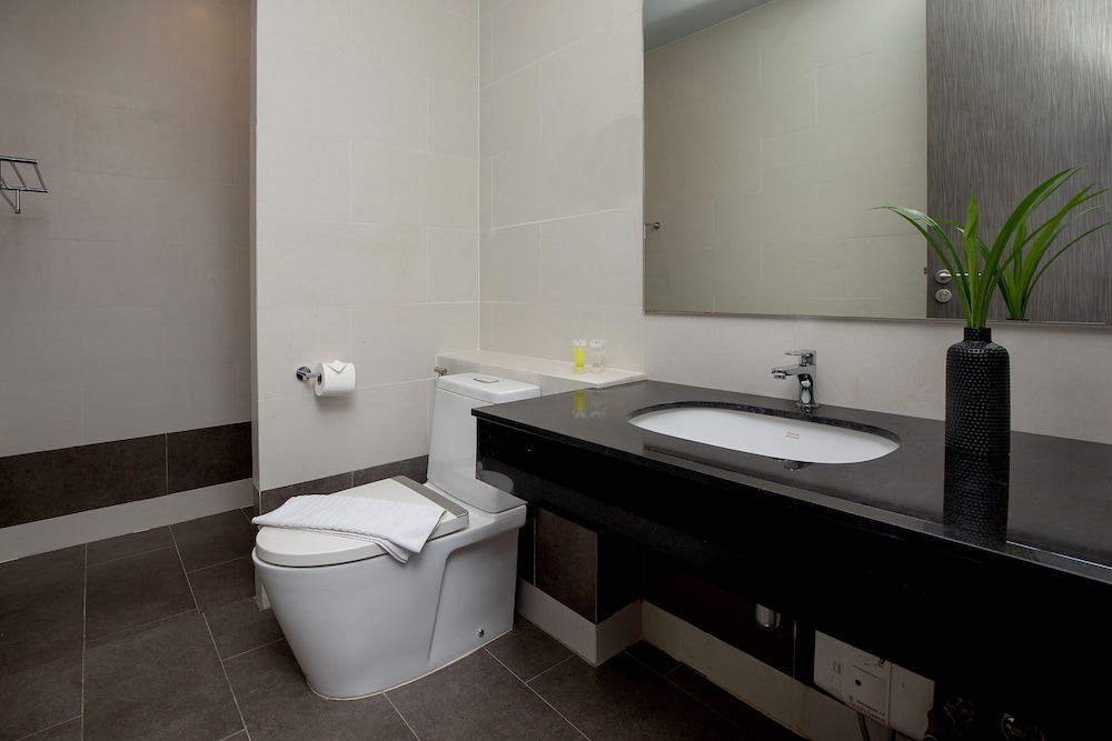 Kata Pool Villa UTK5 for Beach Lovers