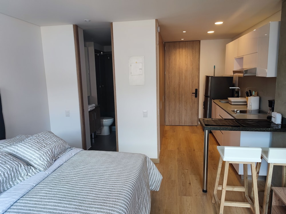 ApartaSuite -Centro Internacional-Mitika