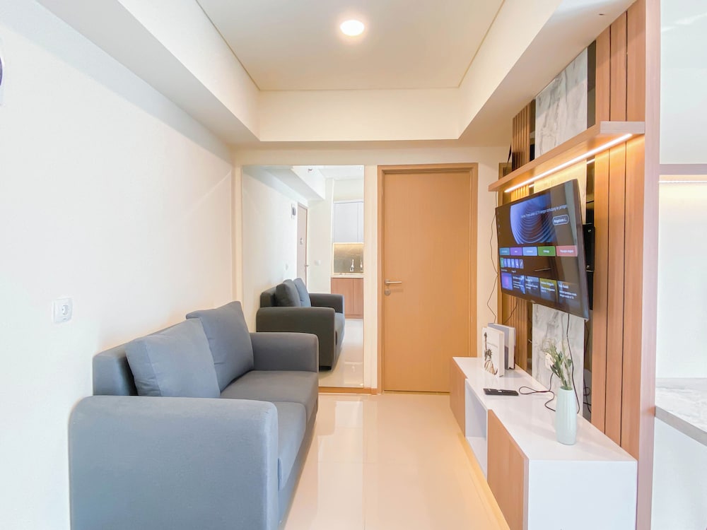 Best Living 2Br At Meikarta Apartment