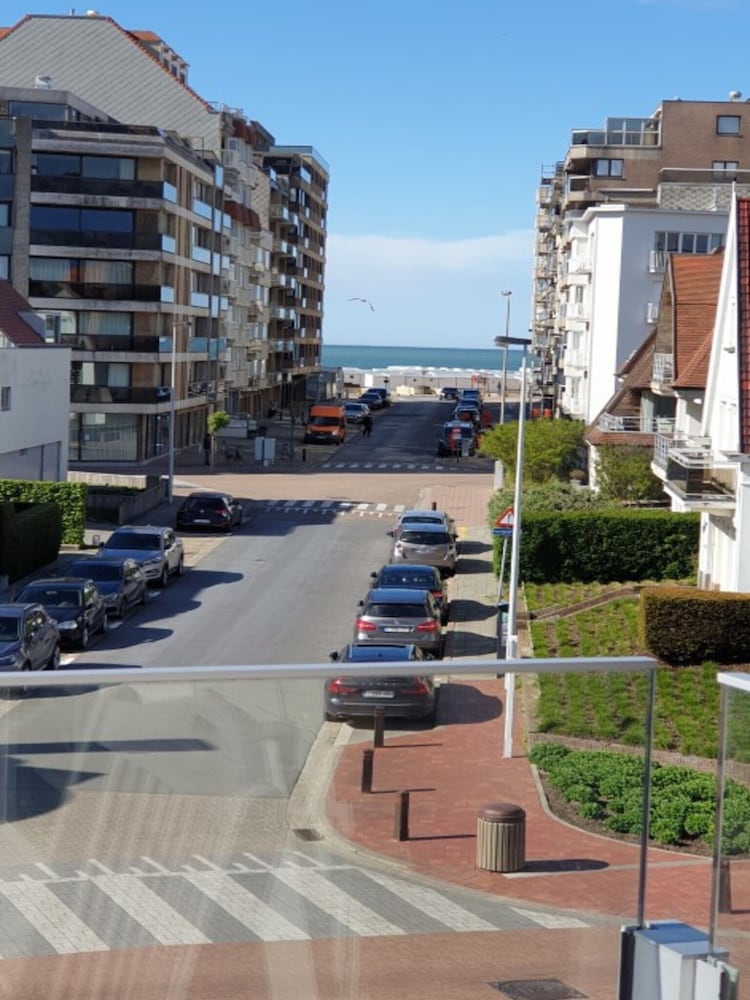Apartment Near Albert Beach Knokke