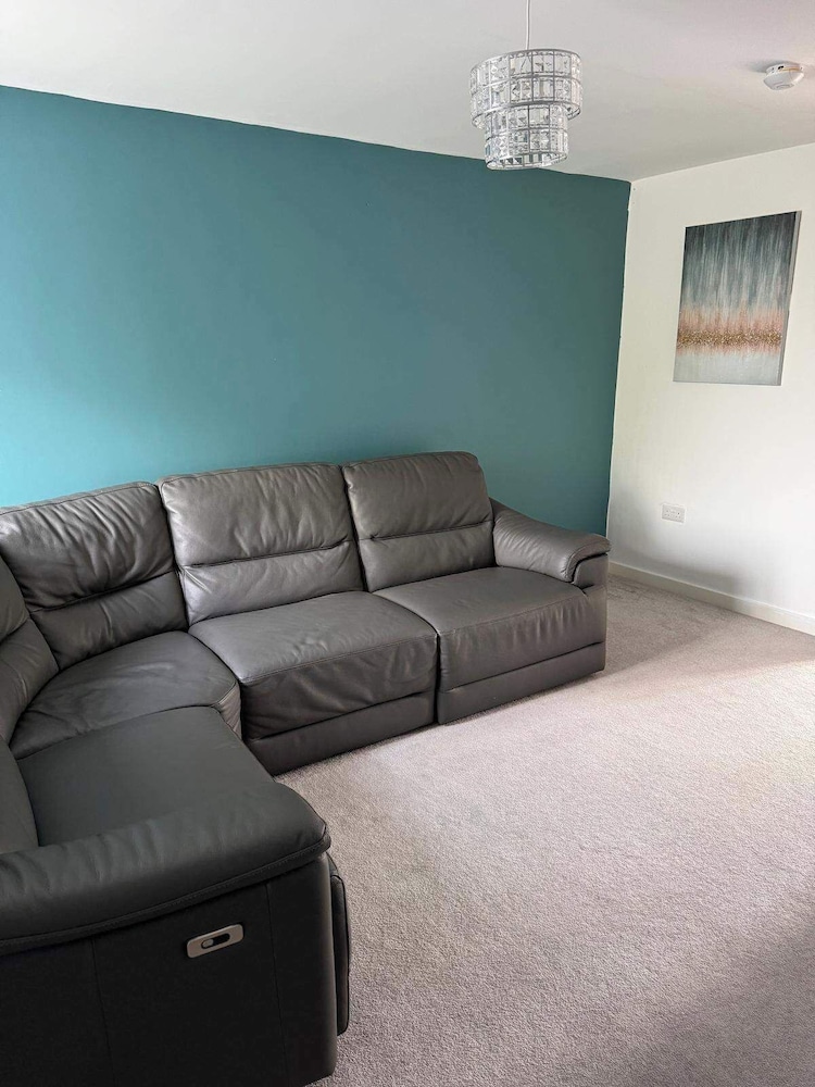 Coventry Chic City House - 3 Beds