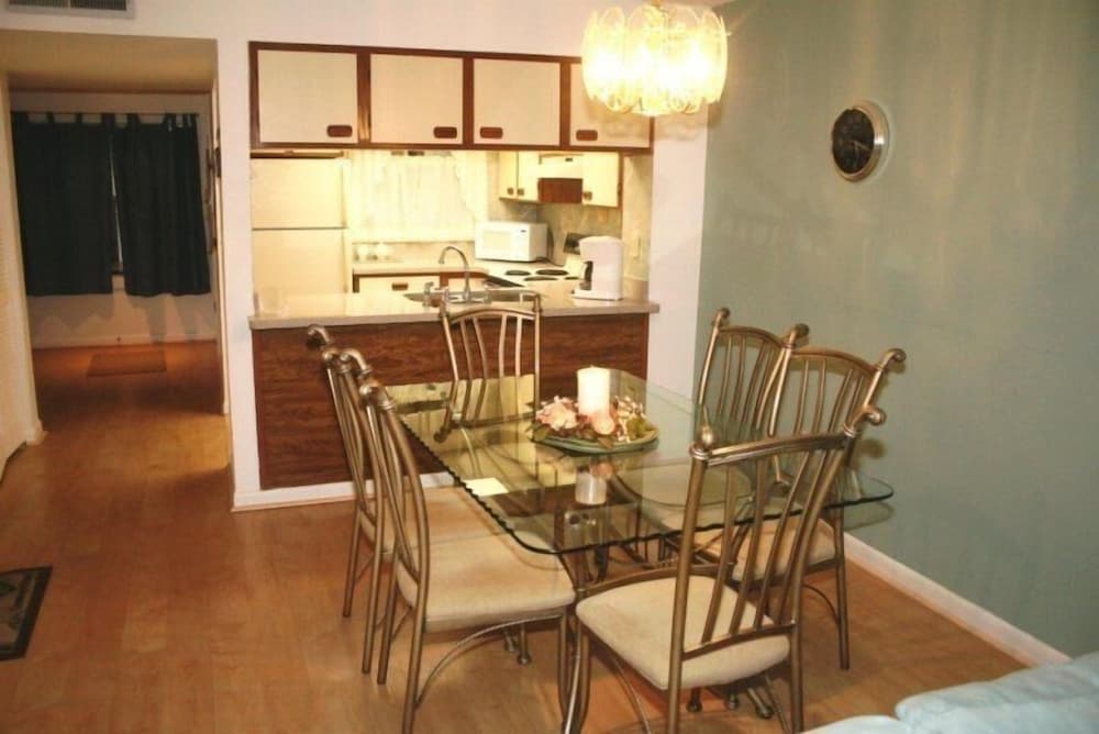 Maison Drive Joint