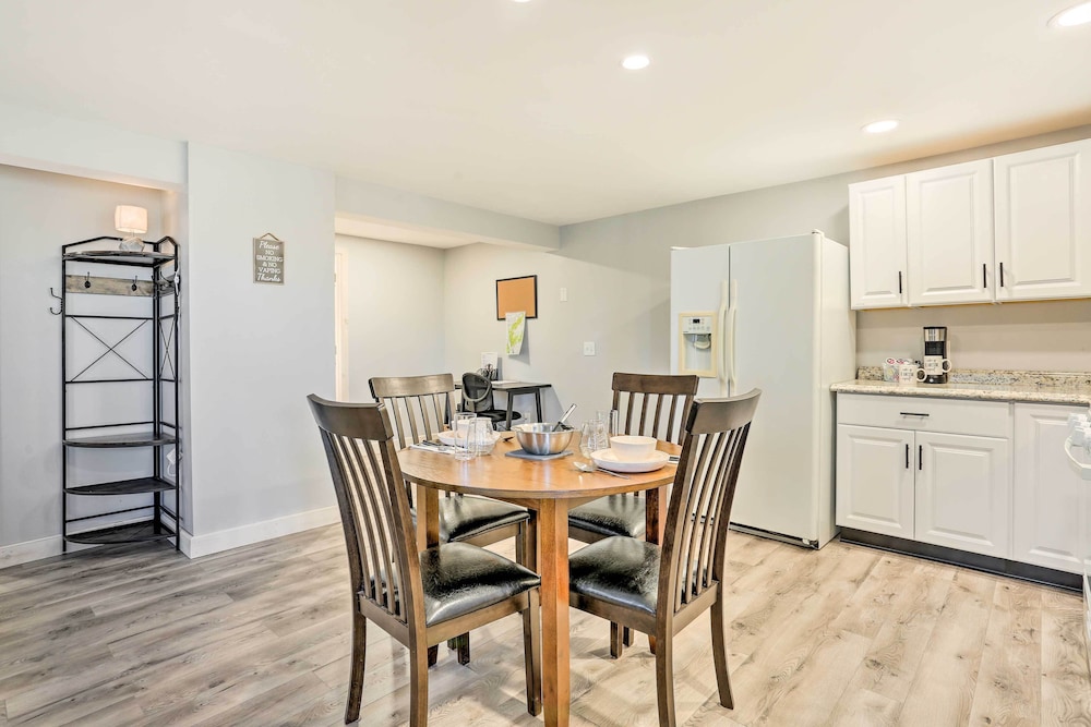 Charming Beacon Apt w/ Fire Pit: Near Hiking! - Property Image 1