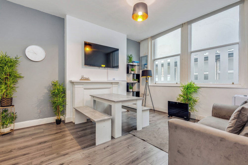 Central Liverpool Retreat