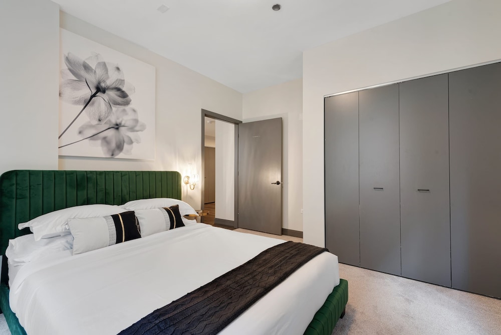 Group Stay 3 Modern 2BR Units Great Amenities