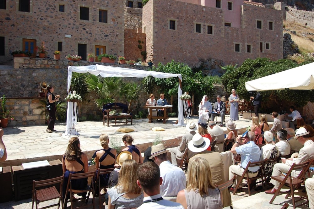 meeting & event spaces