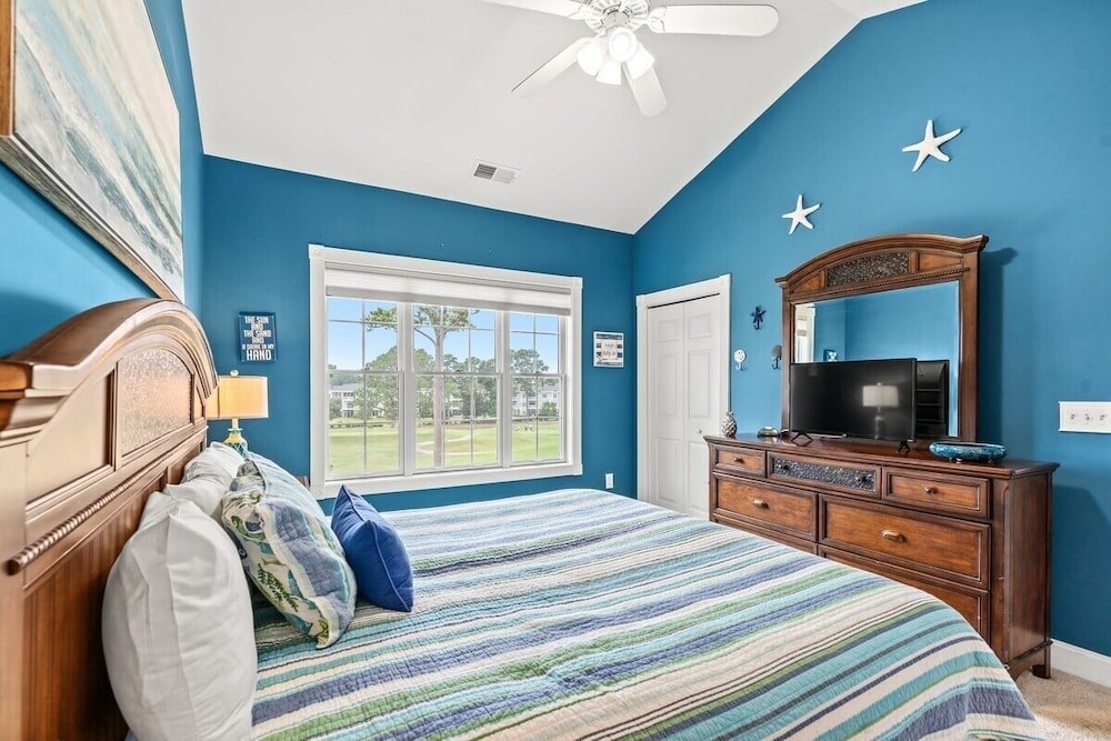 Magnolia Pointe Luster Leaf 4890-403 2 Bedroom Condo