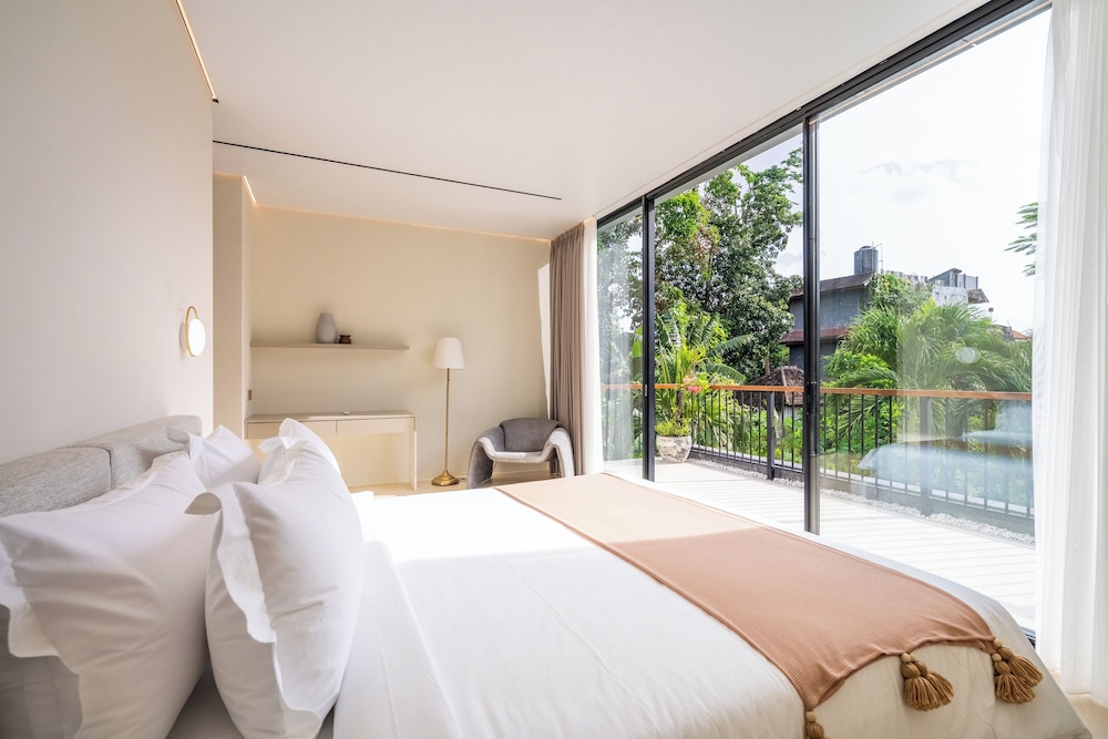 Hidden City Ubud - Modern Villas & Townhouses with Private Pools, Nature Views and Wellness Access