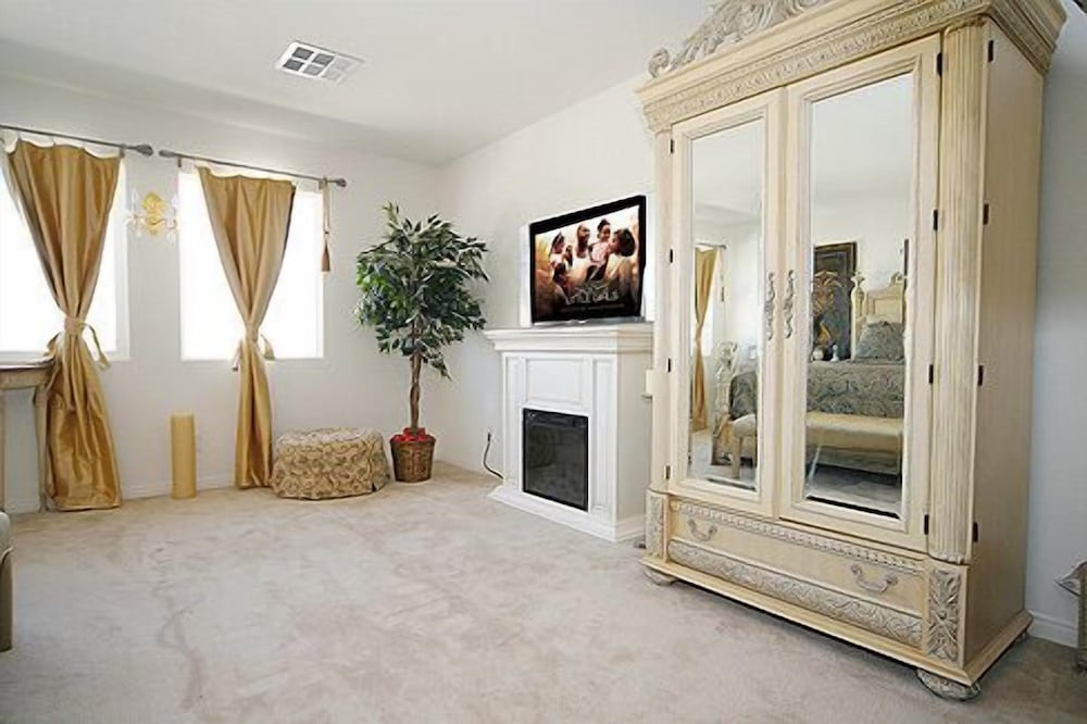 Jewel Estates - Golf Cribs - Image 5