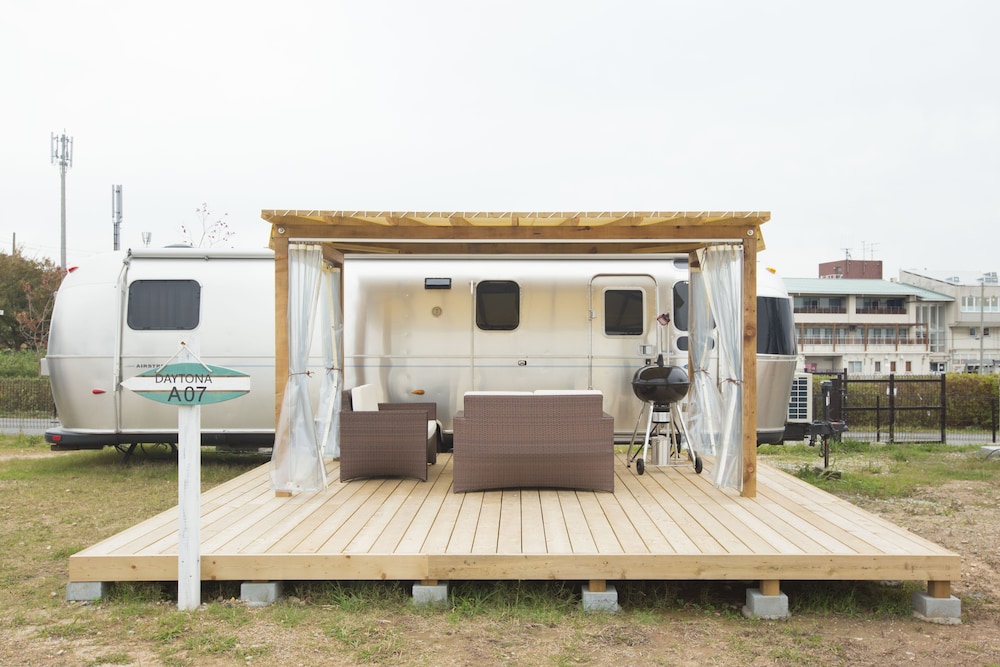 Grand Camping Palm Garden Maishima