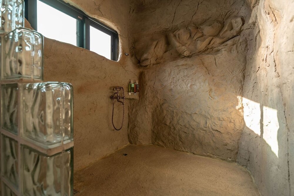 Yi-He Golden Homestay