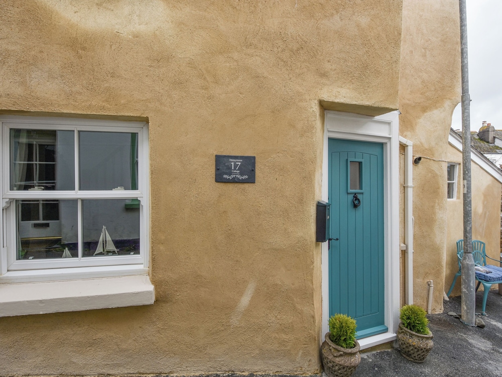 Honeymoon Cottage