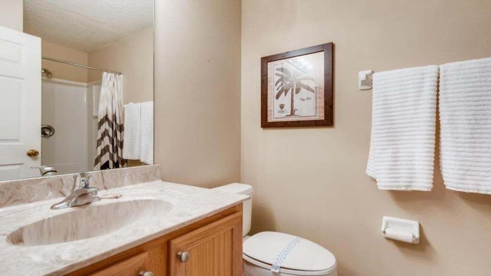 Emerald Magic - 5 Br W/ Private Pool -near Disney 5 Bedroom Villa